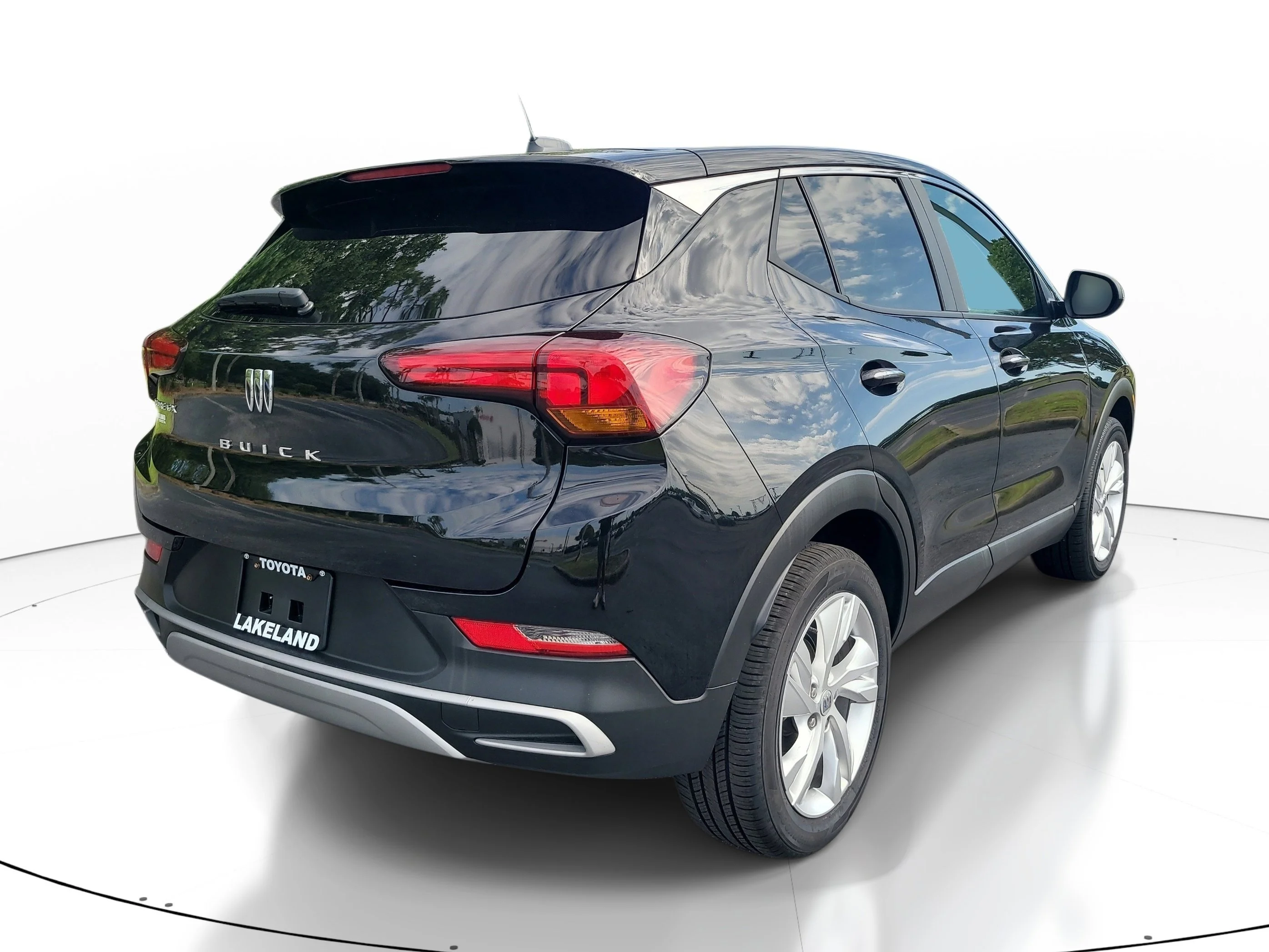 Used 2025 Ebony Twilight Metallic Buick Preferred image 4