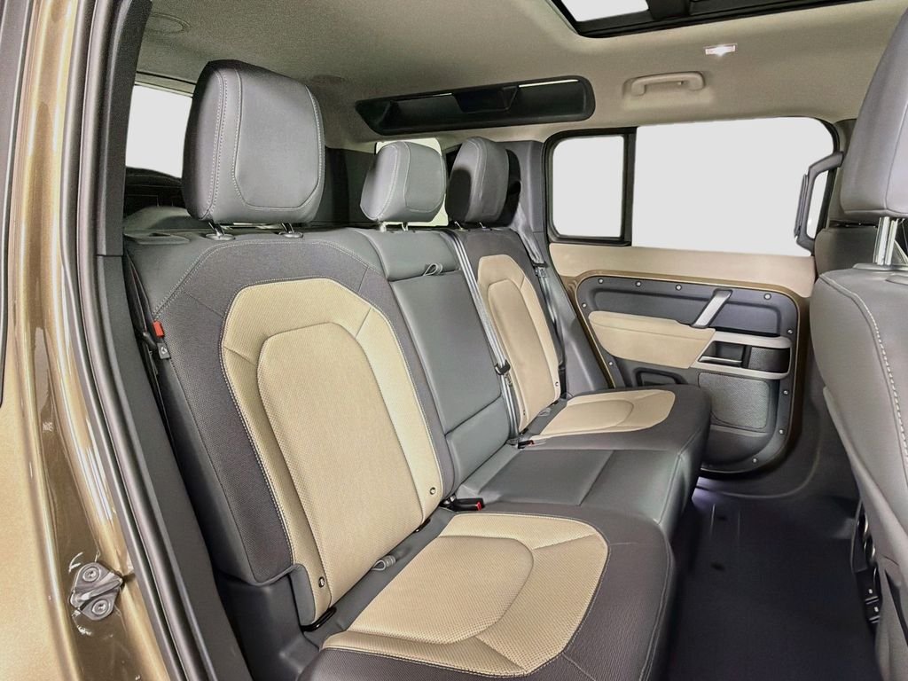 Certified Used 2023 Brown Land Rover X-Dynamic SE image 29