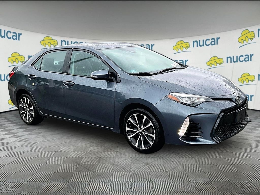 Used 2018 Gray Toyota SE image 1