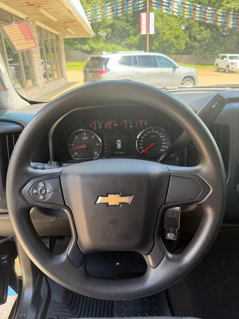 Used 2018 Black Chevrolet Custom image 14
