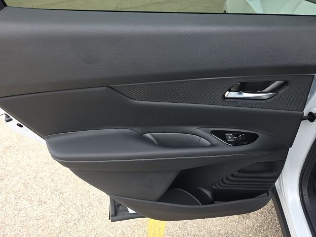 2025 Nissan Murano SV - Photo 21