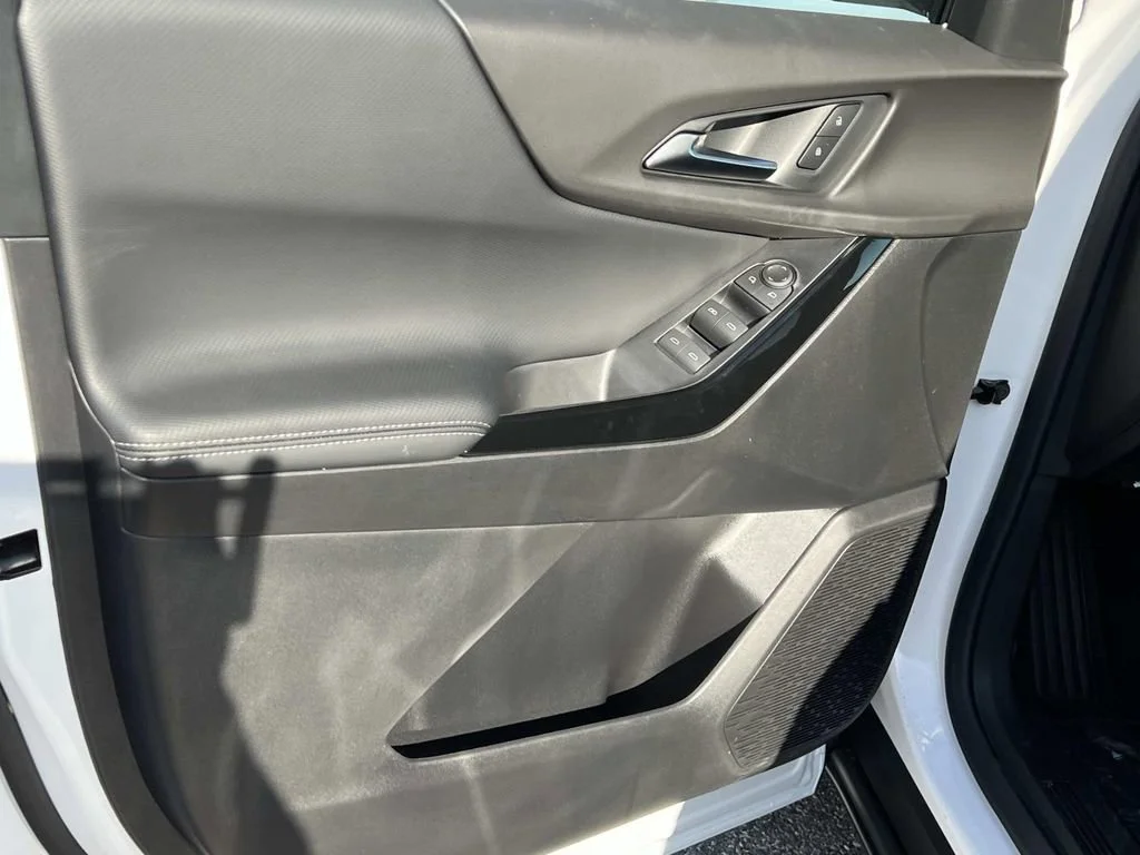 2026 Chevrolet Equinox LT - Photo 10