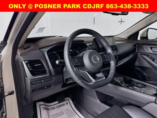 Used 2021 Gold Nissan SL image 9