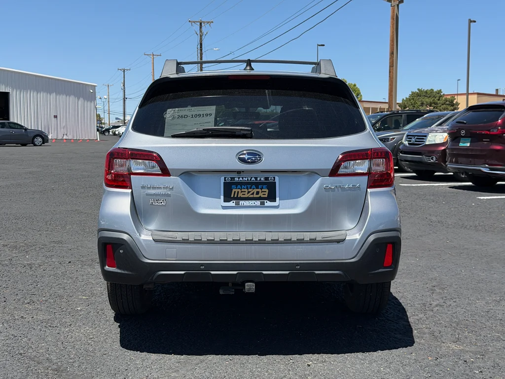 Used 2018 Ice Silver Metallic Subaru Limited image 6