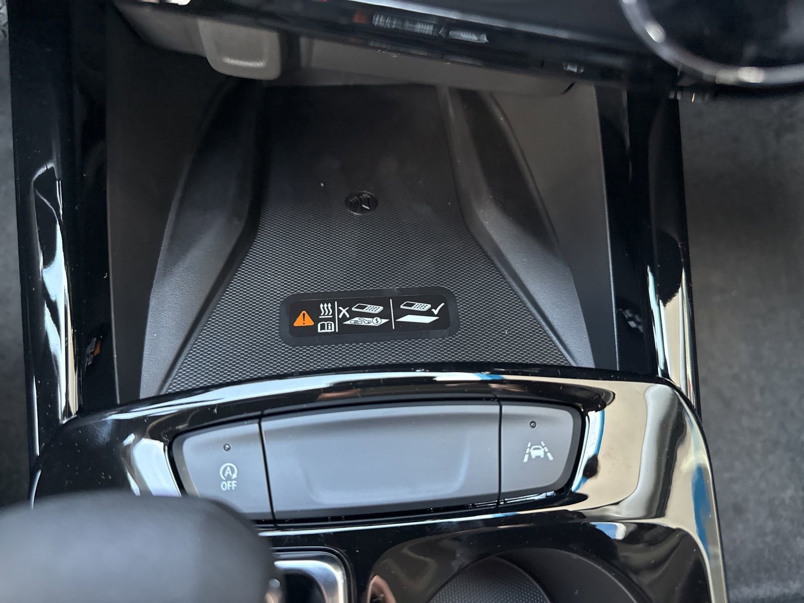 New 2026 Summit White Chevrolet LT with Sunroof Package - Driver Confidence Package - Convenience Package image 23