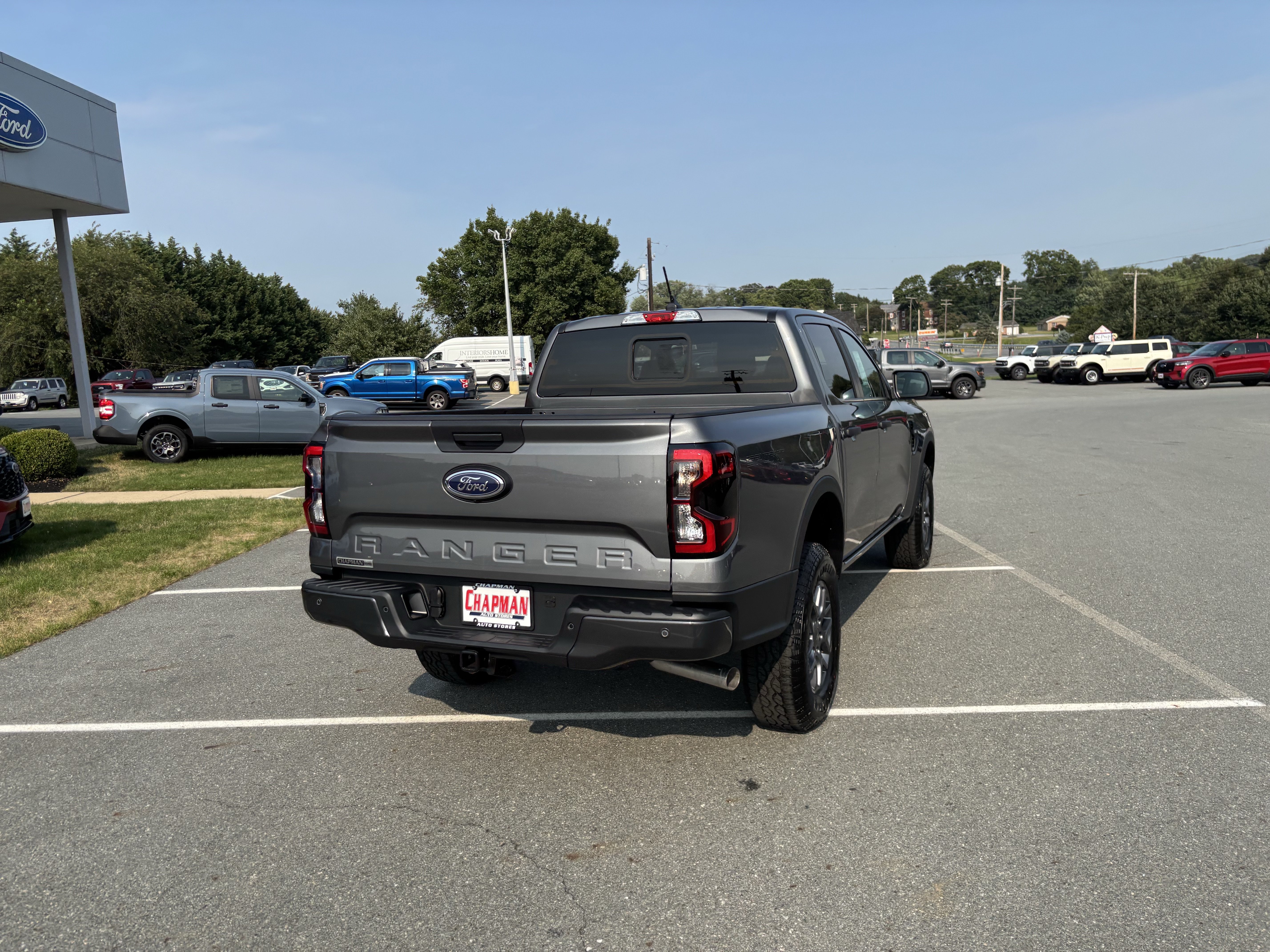 New 2026 Carbonized Gray Metallic Ford XLT image 7