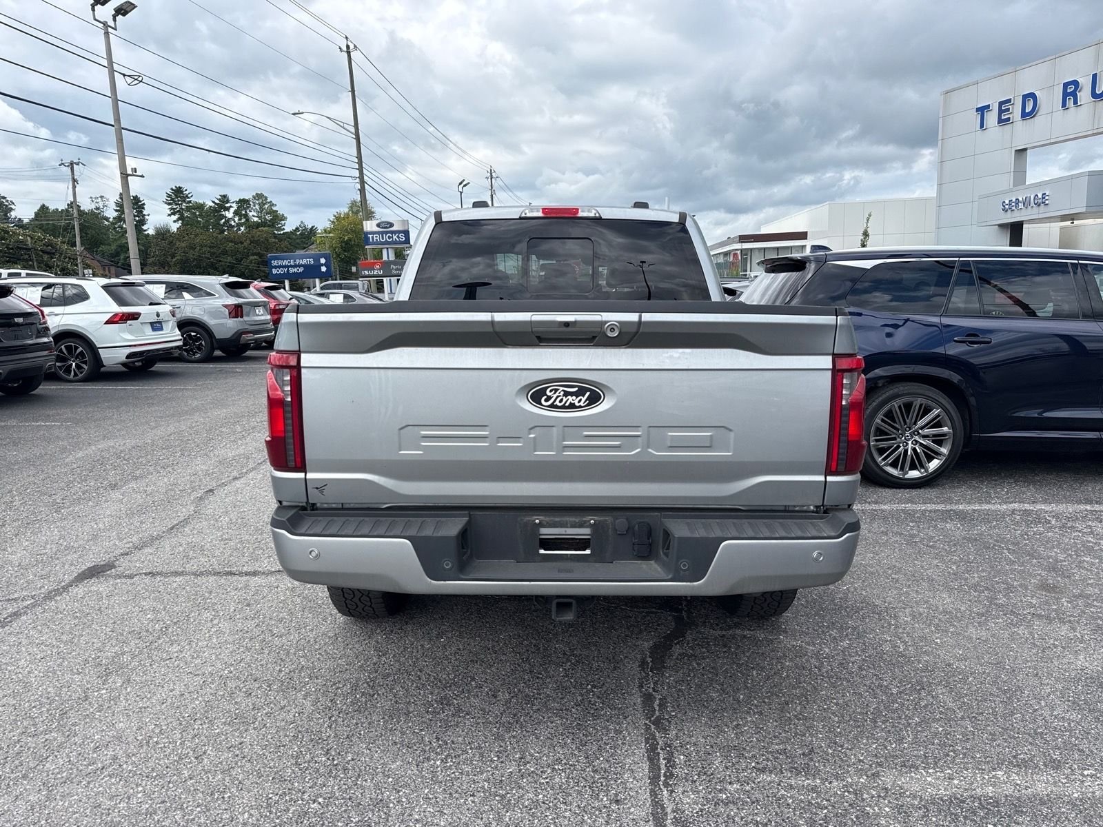 Used 2024 Silver Ford XLT image 5