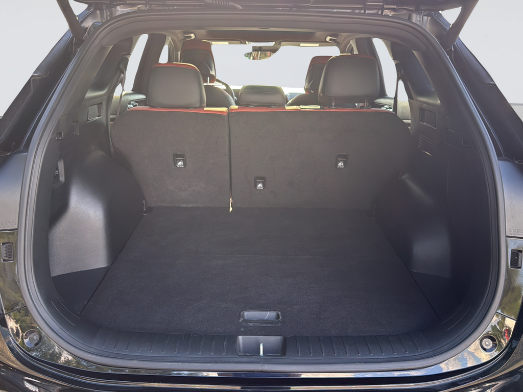 Used 2025 Black Kia SX image 35