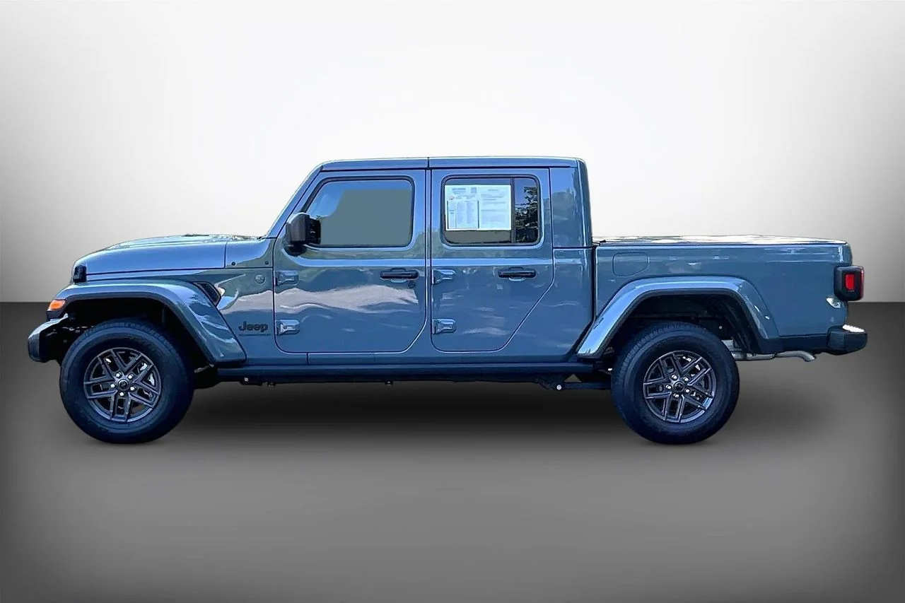 Certified Used 2025 Gray Jeep Sport S image 5