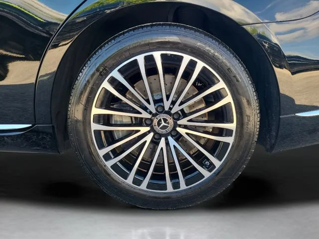 Used 2025 Black Mercedes-Benz S 500 image 40