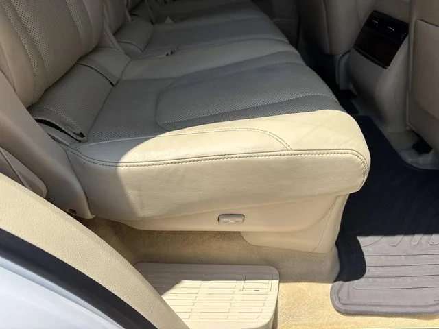 Used 2021 White Lexus 570 image 21