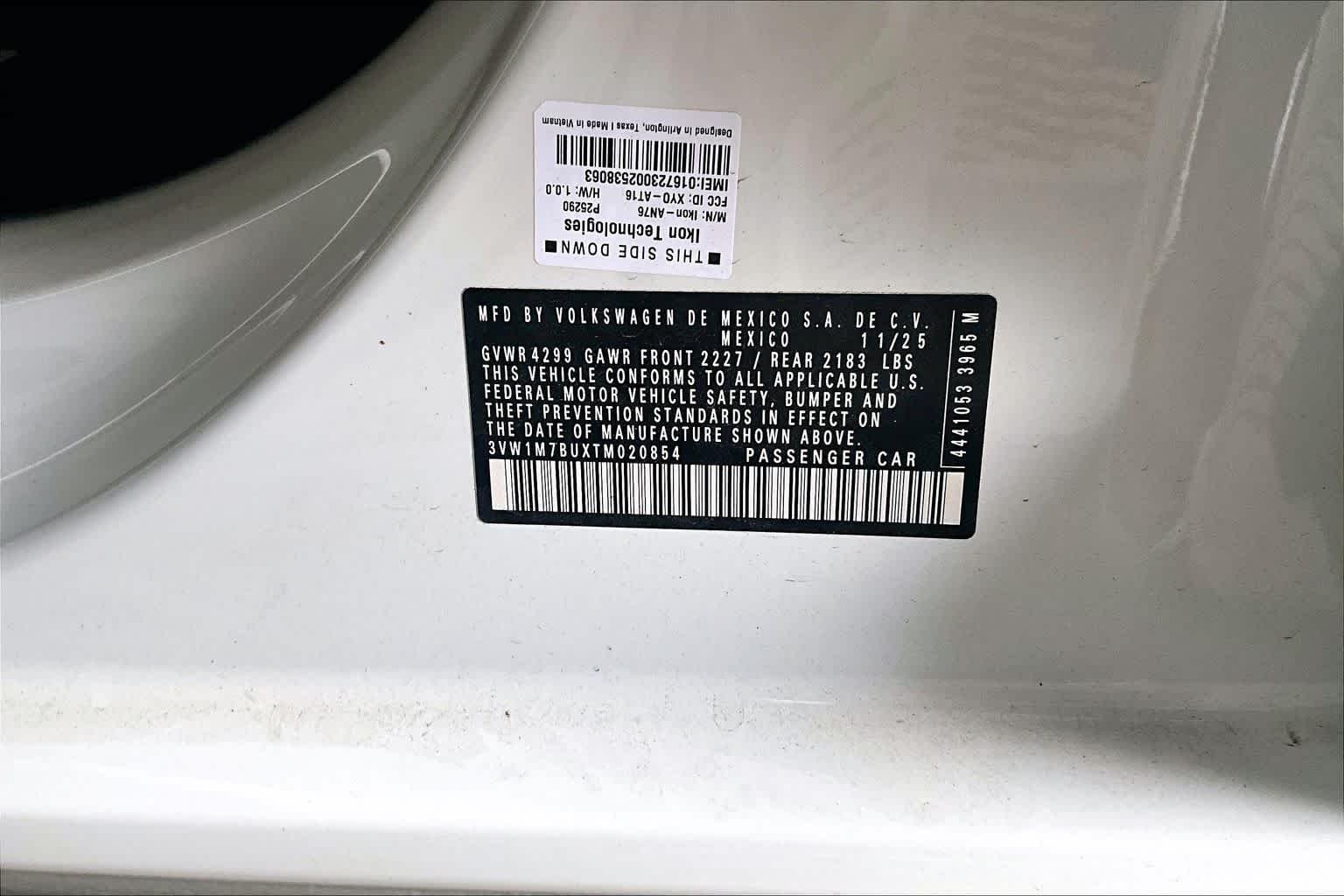 New 2026 Pure White w/Deep Black Roof Volkswagen Autobahn image 19