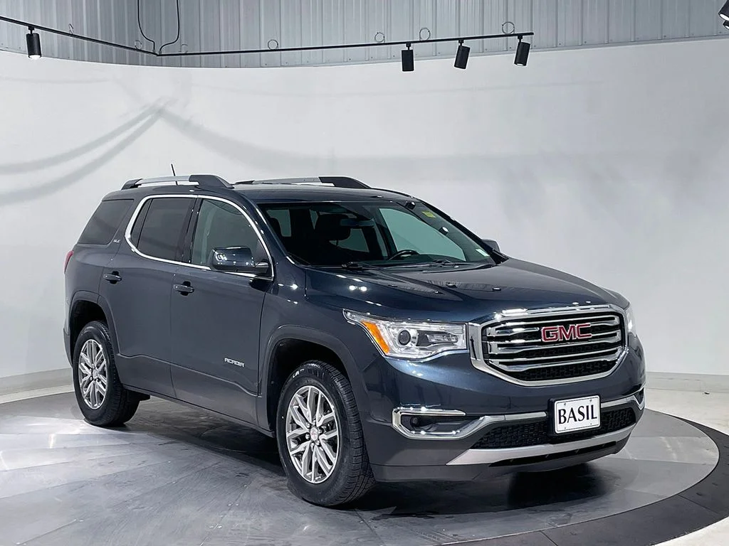 Used 2019 Blue GMC SLE-2 image 42