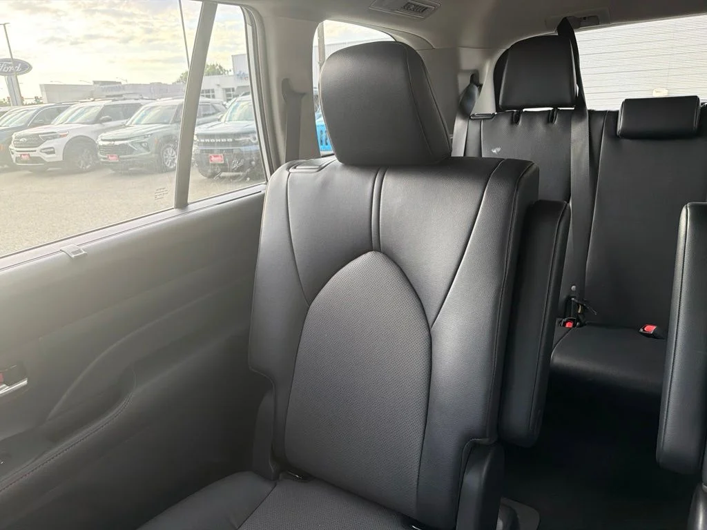 Used 2025 Silver Toyota XLE image 12