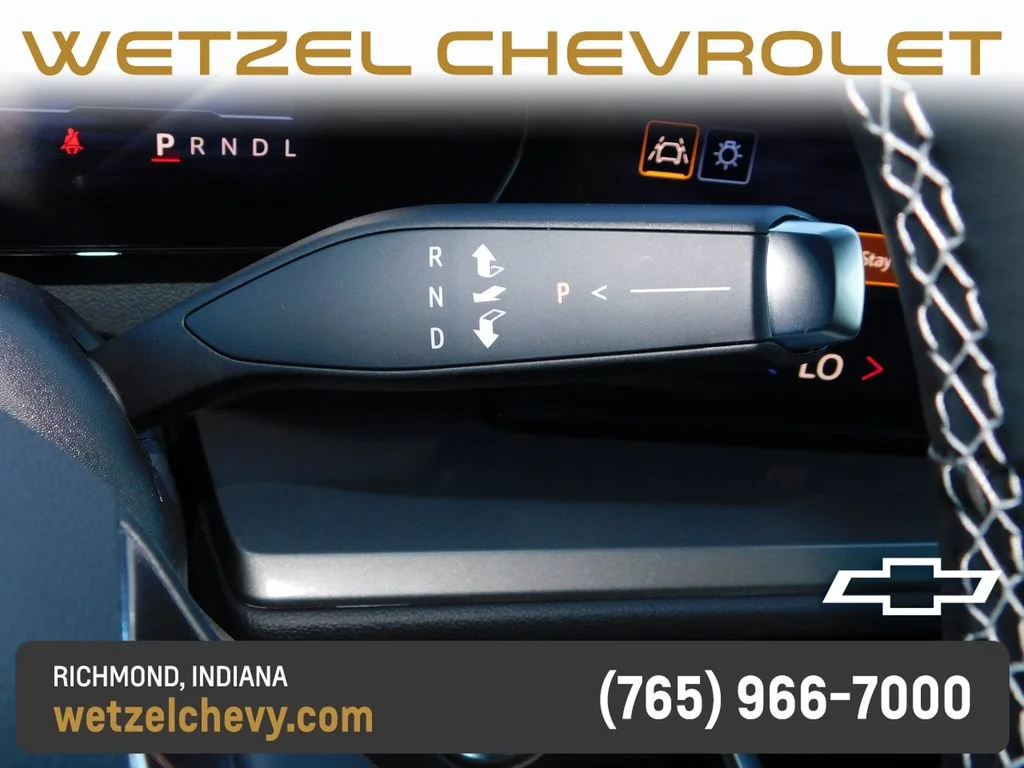 New 2027 Summit White Chevrolet LT image 39