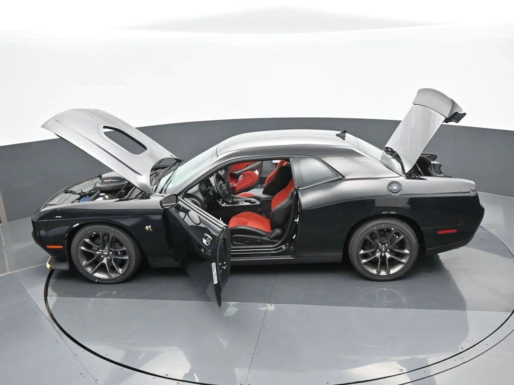 Used 2022 Pitch Black Clearcoat Dodge R/T Scat Pack image 58