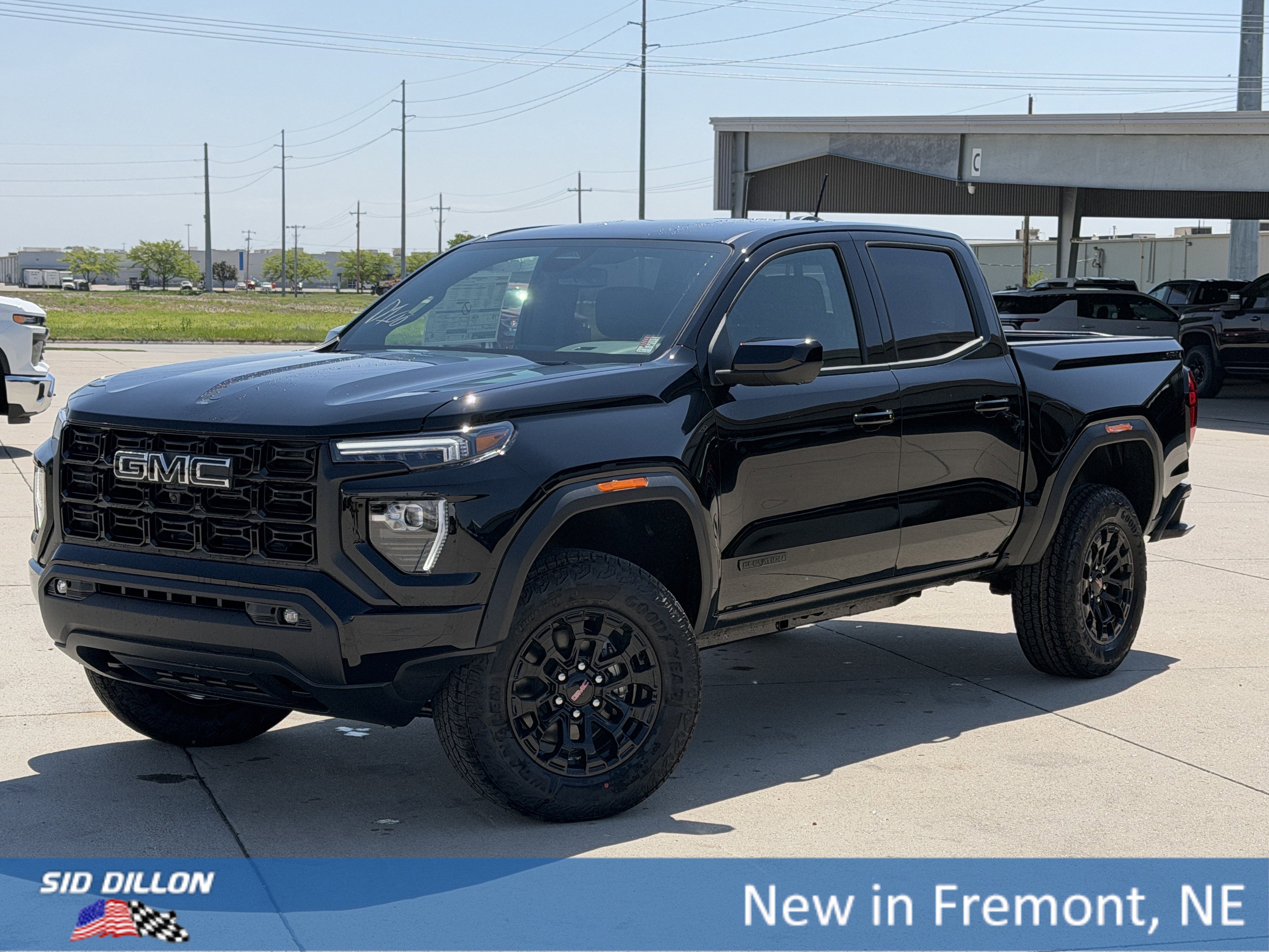 2026 GMC Canyon 4WD Elevation Crew Cab Short Box's photo