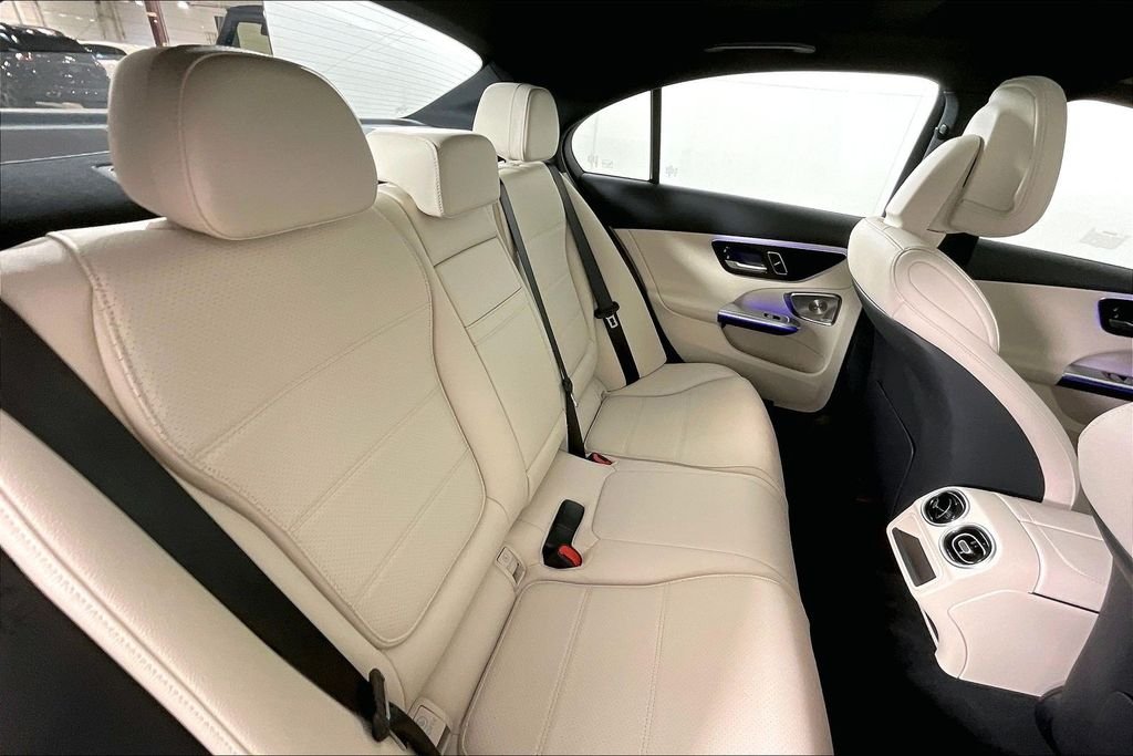Used 2026  Mercedes-Benz C 300 image 19