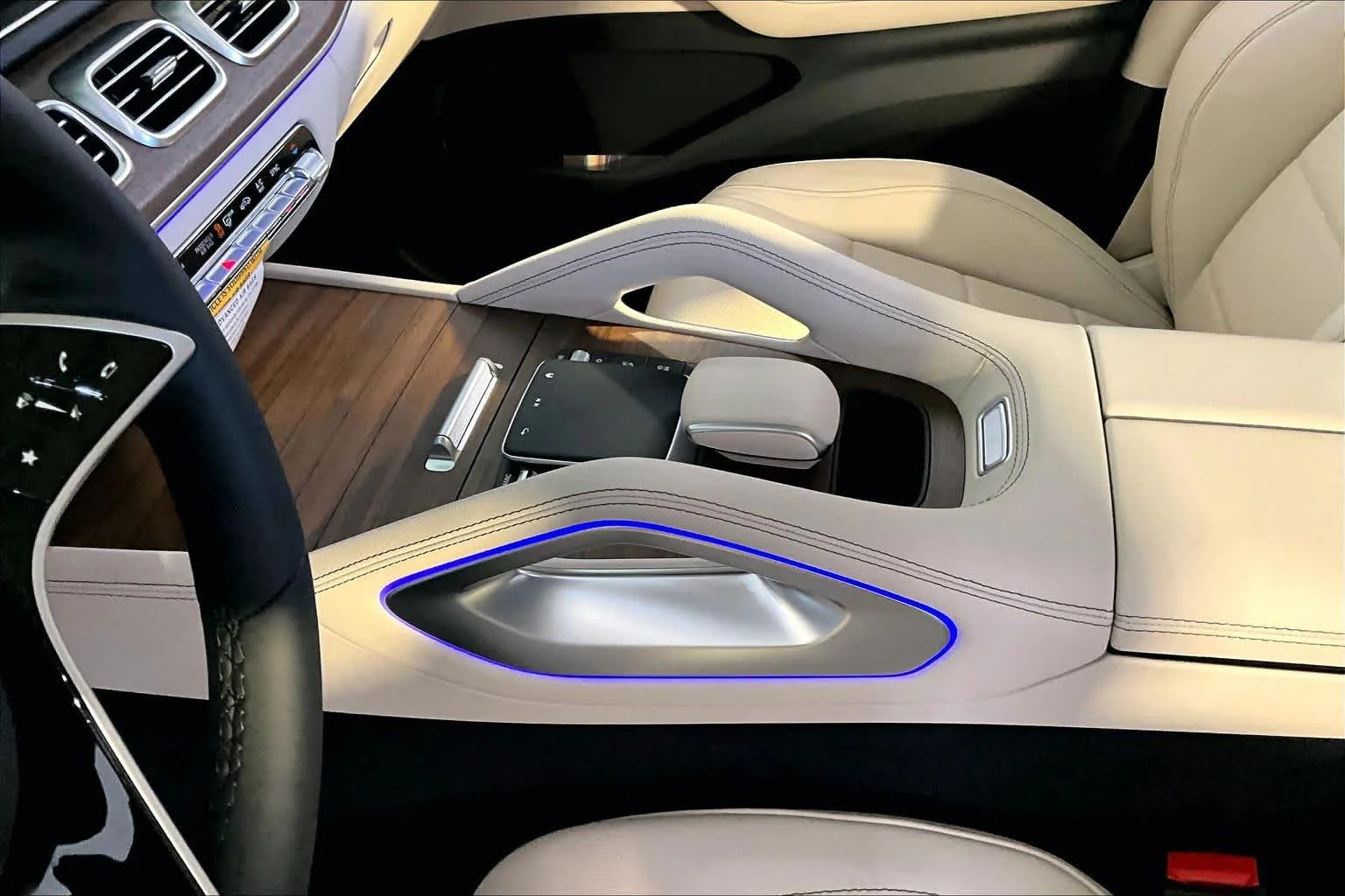 New 2026 Polar White Mercedes-Benz GLE 350 image 10