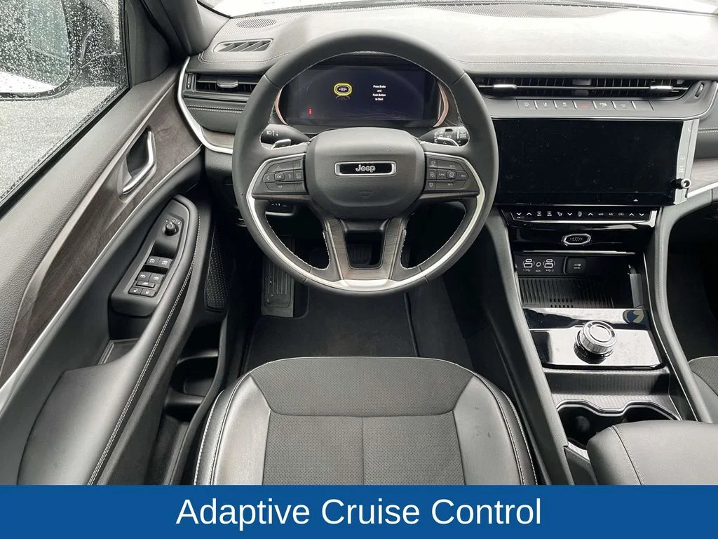 Used 2026 White Jeep Altitude image 22