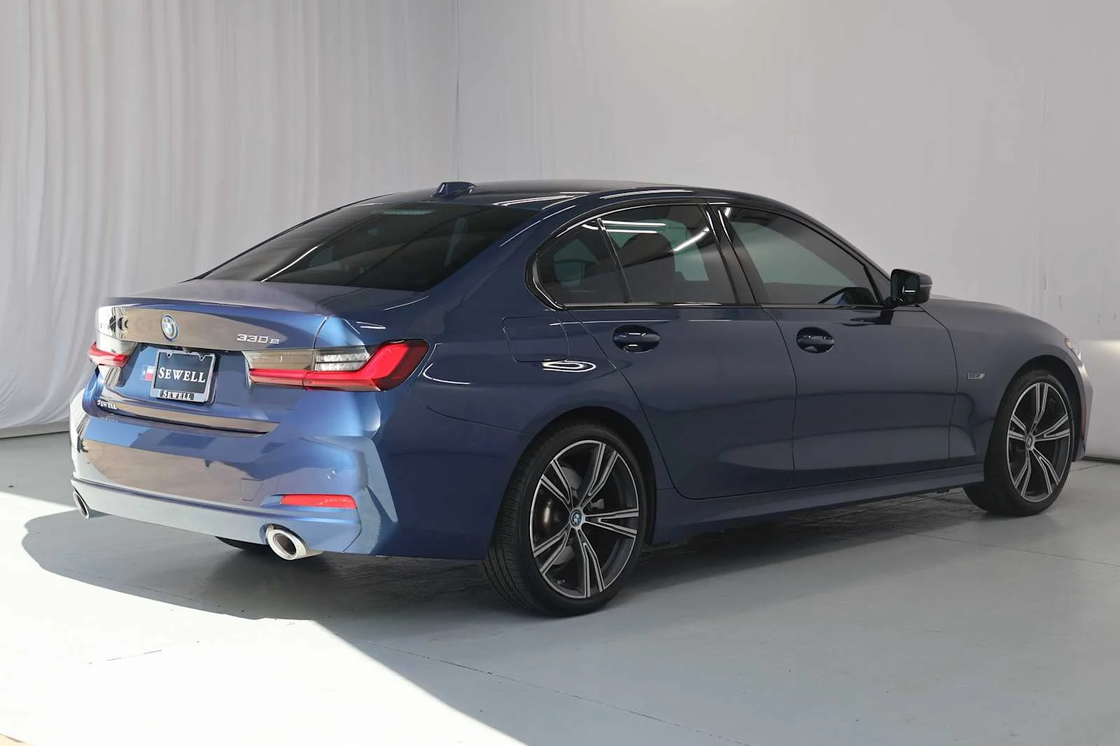 Certified Used 2023 Phytonic Blue Metallic BMW 330e xDrive image 9