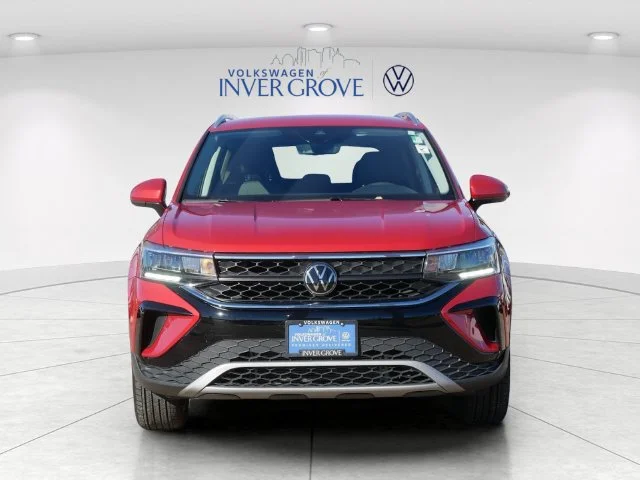 Certified 2024 Volkswagen Taos SE with VIN 3VVUX7B20RM076804 for sale in Inver Grove Heights, Minnesota
