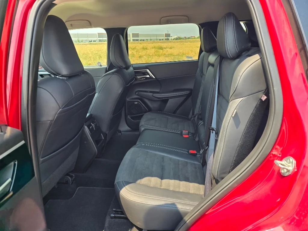 Used 2025 Red Mitsubishi Trail Edition image 14
