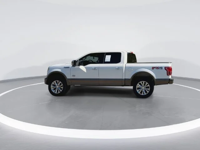 Used 2016  Ford King Ranch image 7