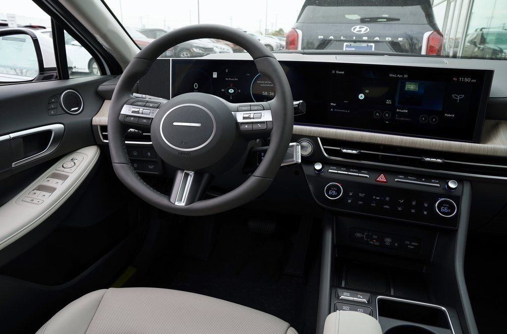 2025 Hyundai Sonata Hybrid Limited - Photo 42