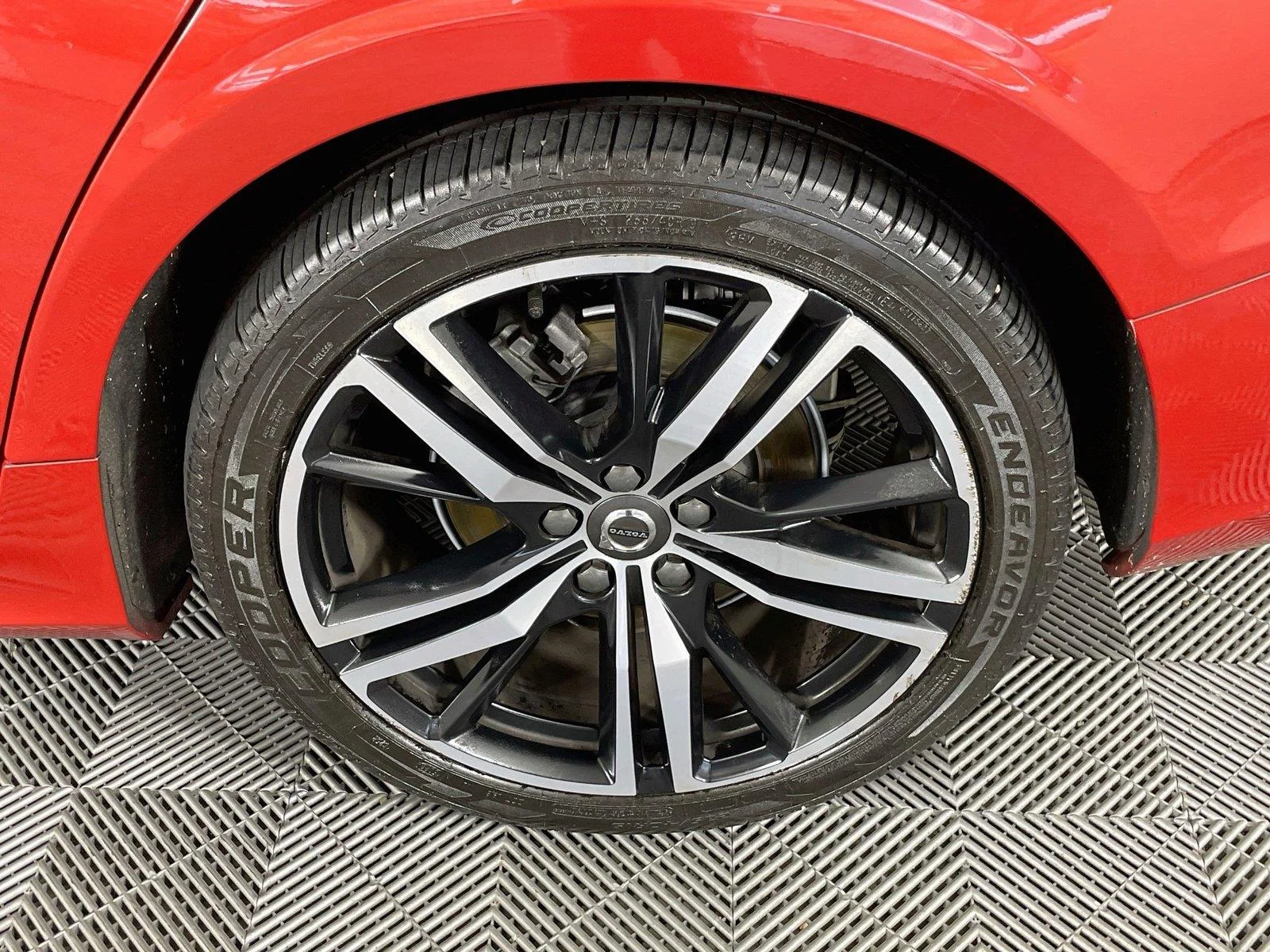 Used 2019 Fusion Red Metallic Volvo R-Design image 34