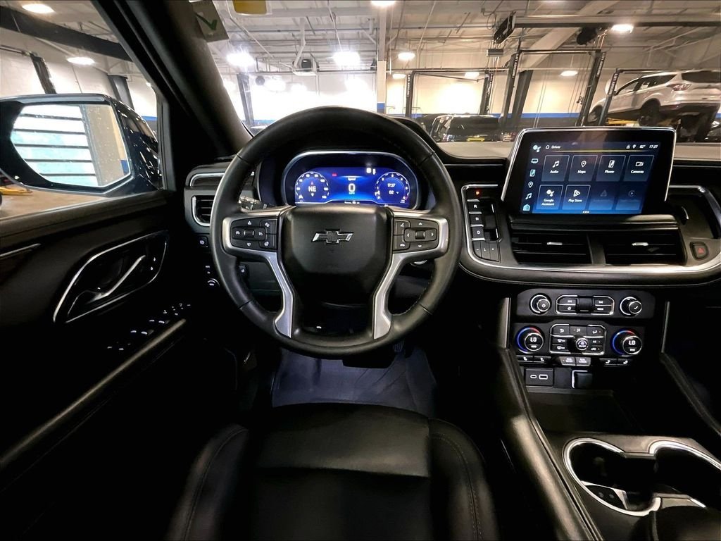 Used 2023 Black Chevrolet Z71 image 18