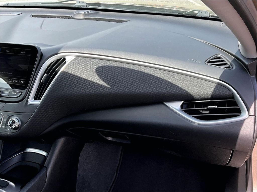Used 2023 Gray Chevrolet LT image 13