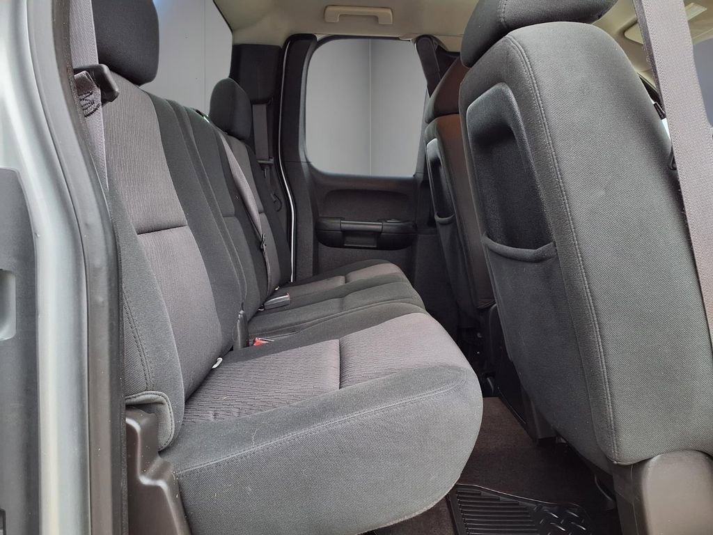Used 2012 SILVER ICE METALLIC Chevrolet LT image 15