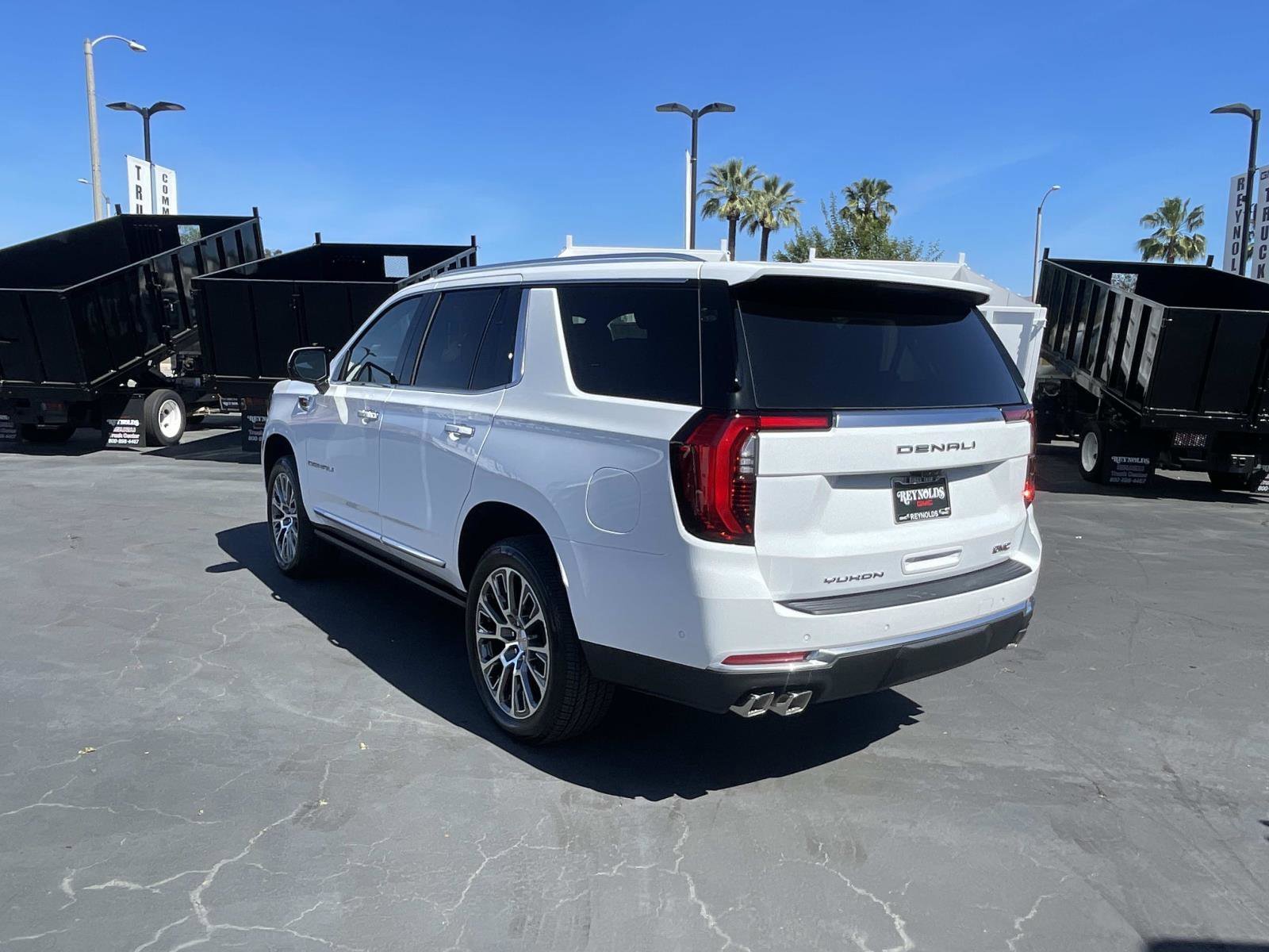2026 GMC Yukon Denali - Photo 7