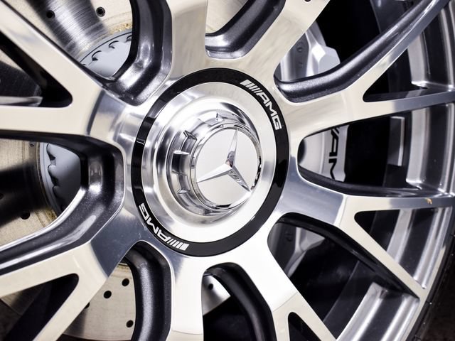 New 2026 MANUFAKTUR Moonlight White Metallic Mercedes-Benz E 53 AMG® image 72