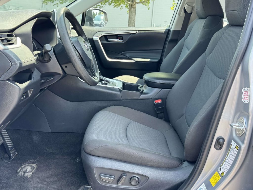 Used 2025 Silver Toyota XLE image 20