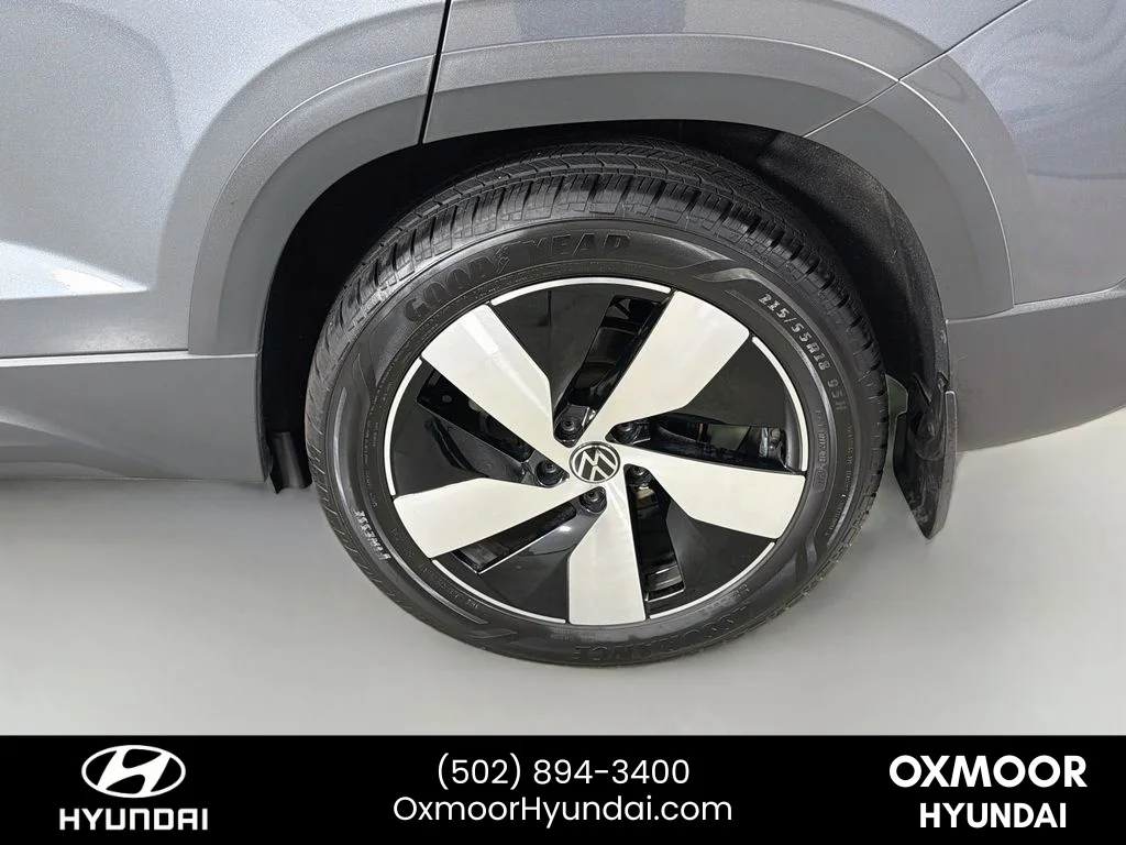 Used 2024 Platinum Gray Metallic Volkswagen S image 29