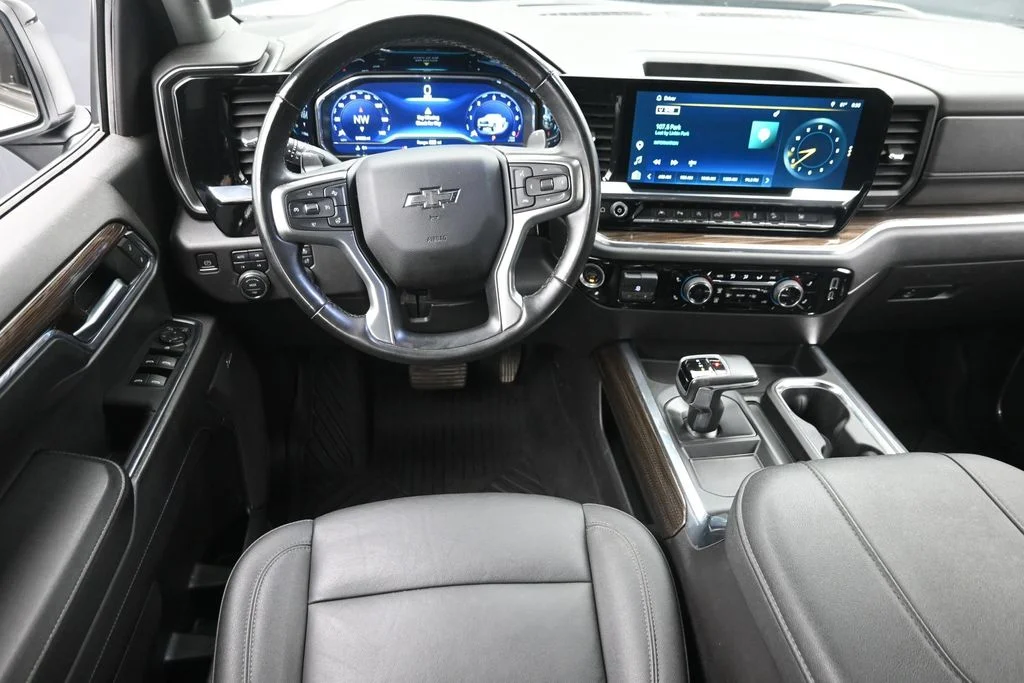 Used 2024 White Chevrolet LT Trail Boss image 12