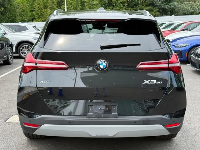 Used 2025 Black Sapphire Metallic BMW 30 xDrive image 5