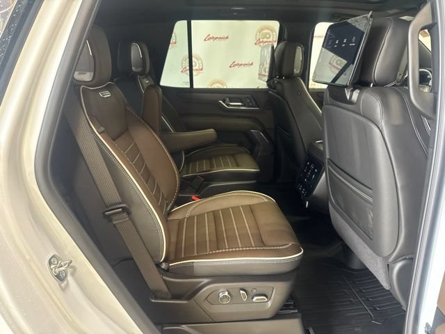 2026 GMC Yukon Denali Ultimate - Photo 42