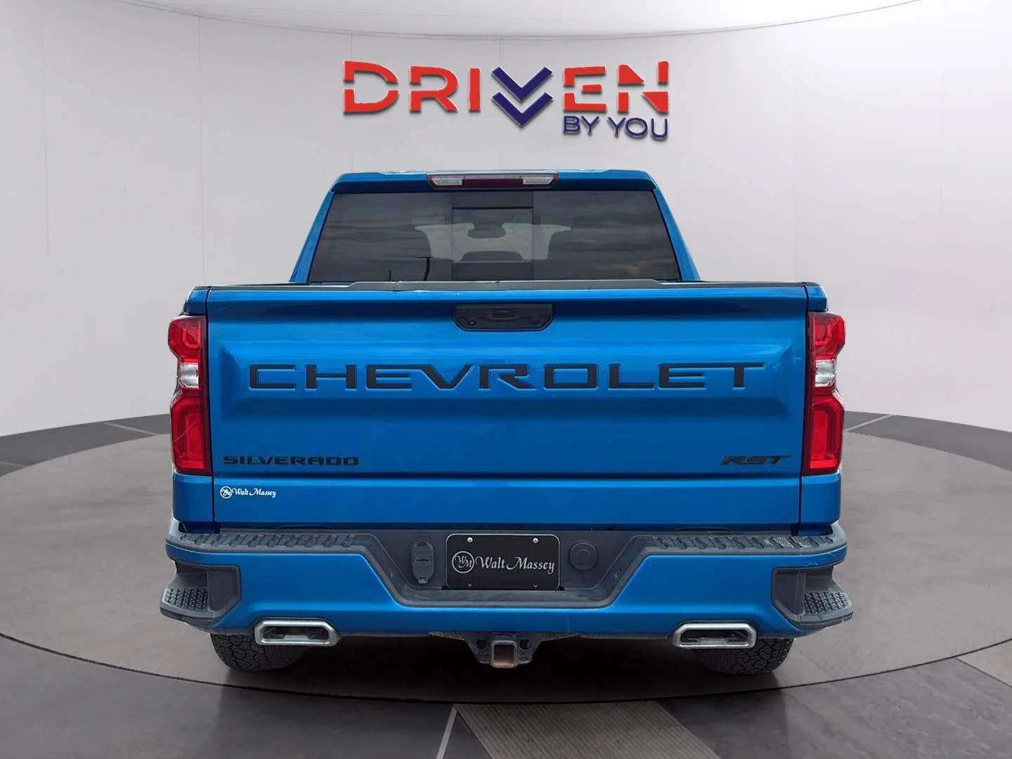 Used 2023 Glacier Blue Metallic Chevrolet RST image 4