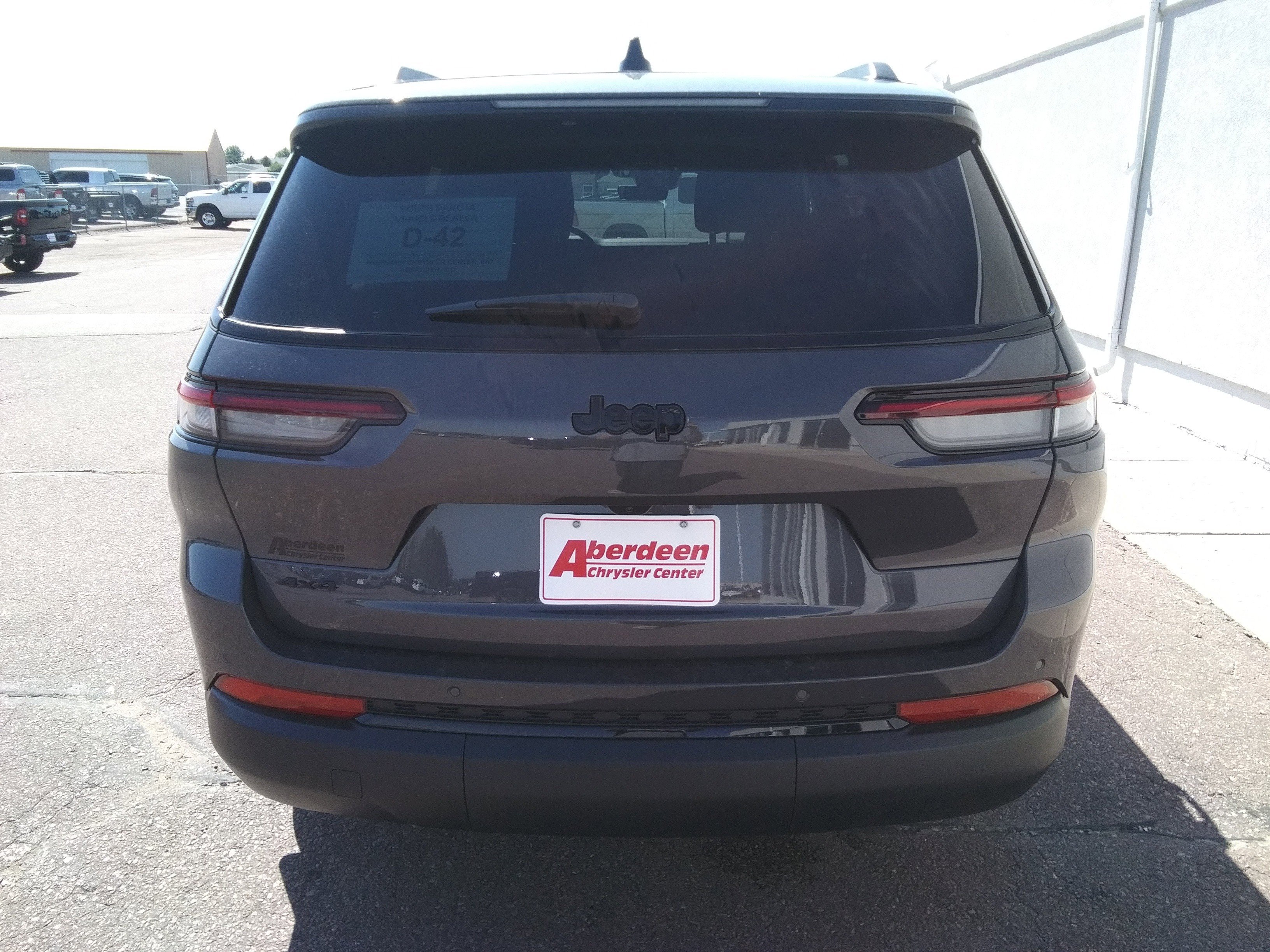 2025 Jeep Grand Cherokee Altitude X photo 3