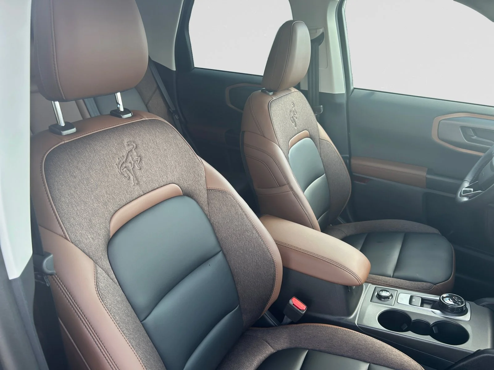 New 2026 Carbonized Grey Metallic Ford Outer Banks image 11