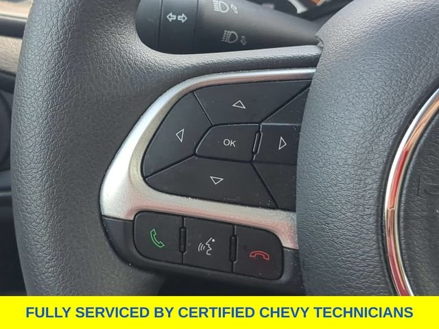 Used 2023 Gray Jeep Latitude image 27