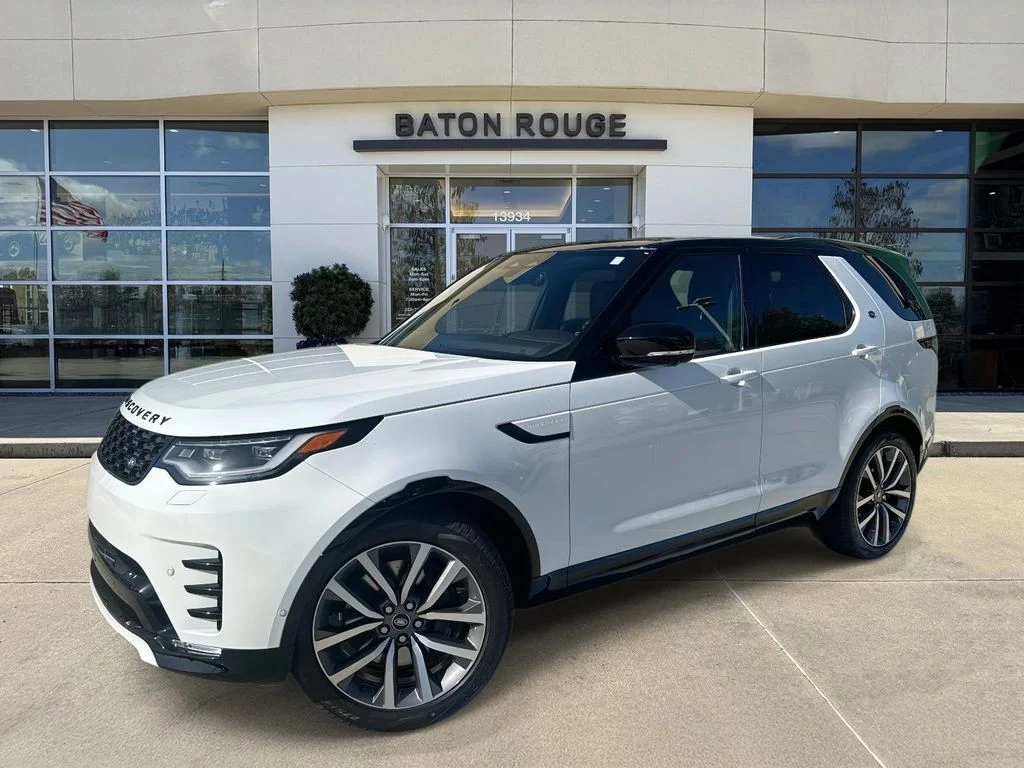 2025 Land Rover Discovery P360 Dynamic SE's photo