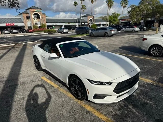 2024 Ford Mustang EcoBoost Premium Convertible's photo