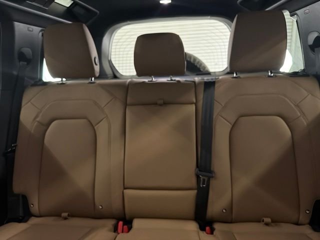 New 2026 Fuji White Land Rover S image 13