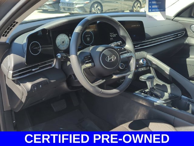 2025 Hyundai Elantra SEL - Photo 11