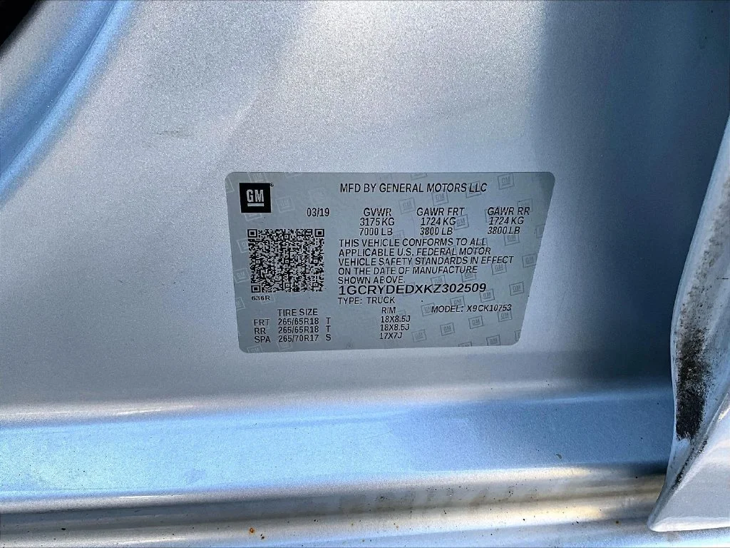Used 2019 Silver Ice Metallic Chevrolet LT image 37