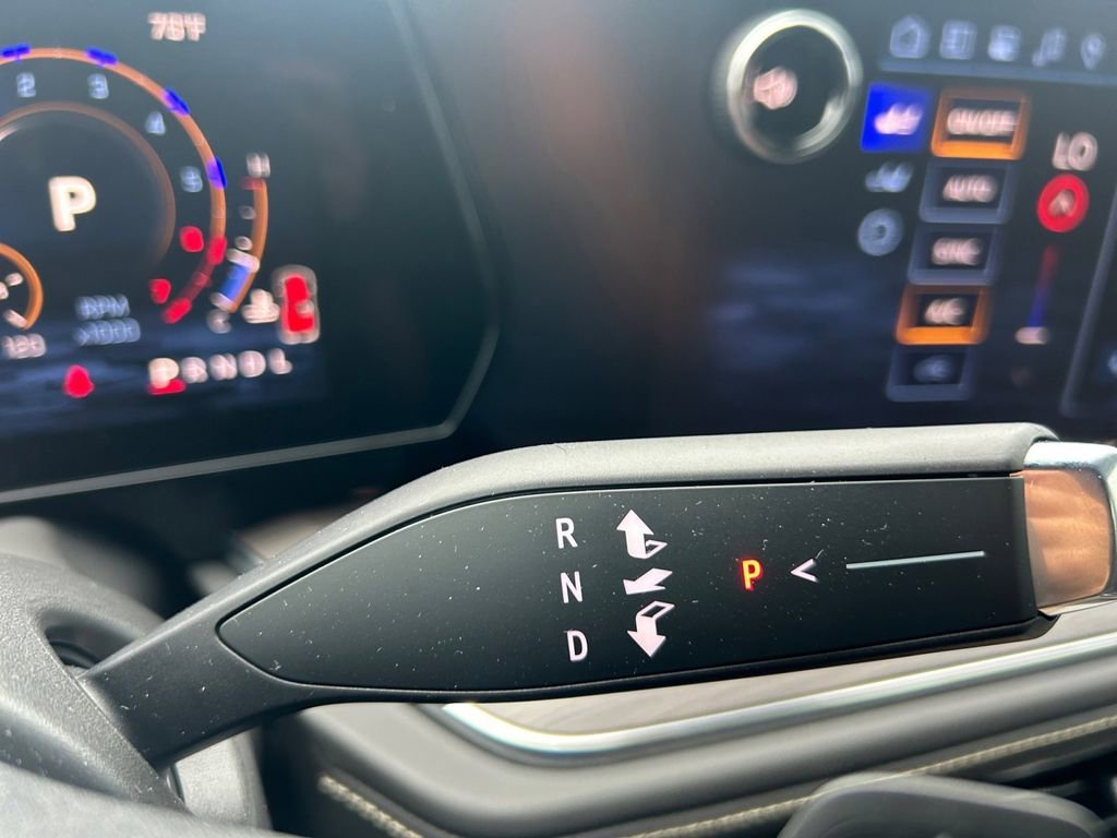 2026 Chevrolet Suburban Premier - Photo 37